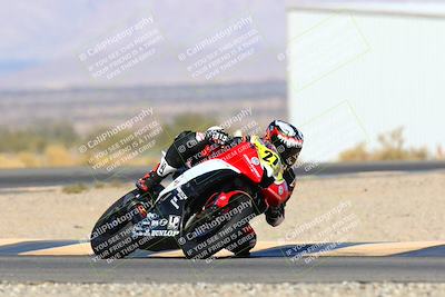 media/Jan-16-2022-CVMA (Sun) [[7f3d92989d]]/Race 3 Amateur Supersport Middleweight/